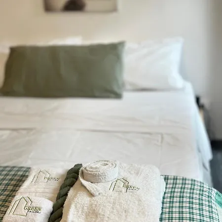 House Apartment *