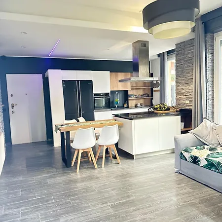 House Como